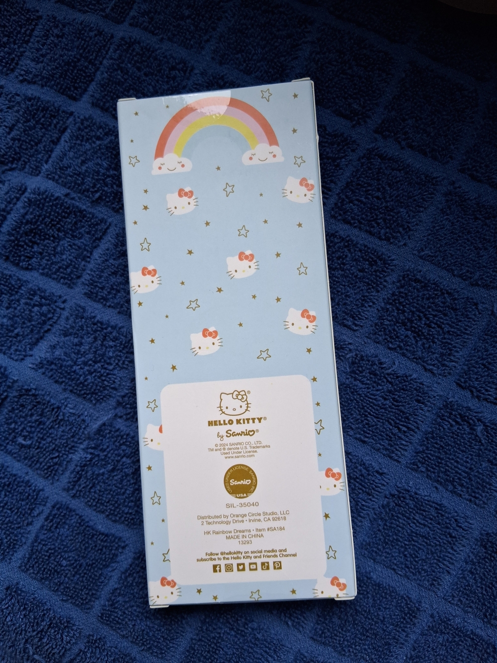 Hello Kitty Pastel Rainbow Gel Pen Set & 4 Rare Hello Kitty Lip Glosses - Picture 2 of 4